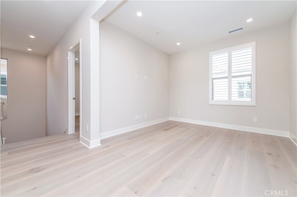 / - Residential Lease