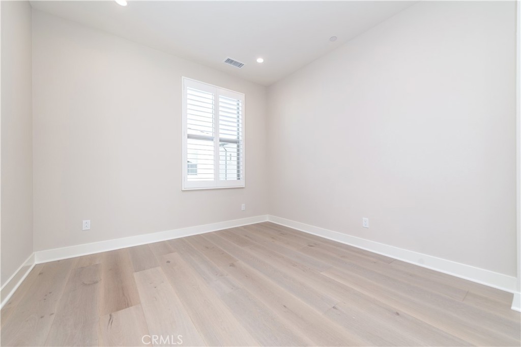 / - Residential Lease