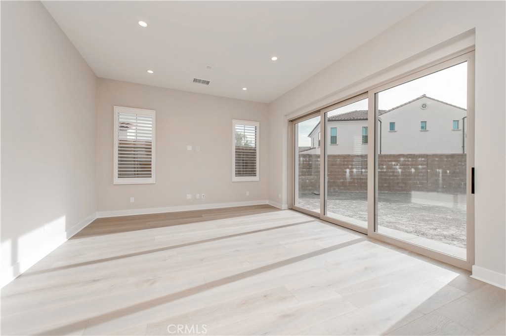 / - Residential Lease