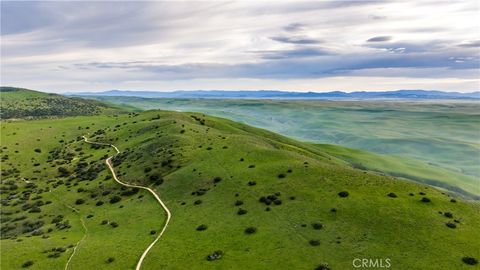 Tiny photo for 8050 Bitterwater Road, Shandon, CA 93461 (MLS # SC25108698)