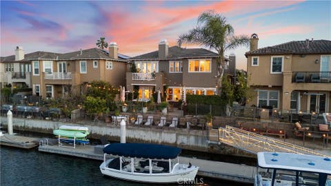 Photo of 4127 W Hemlock ST, Oxnard, CA 93035 (MLS # SR26180337)