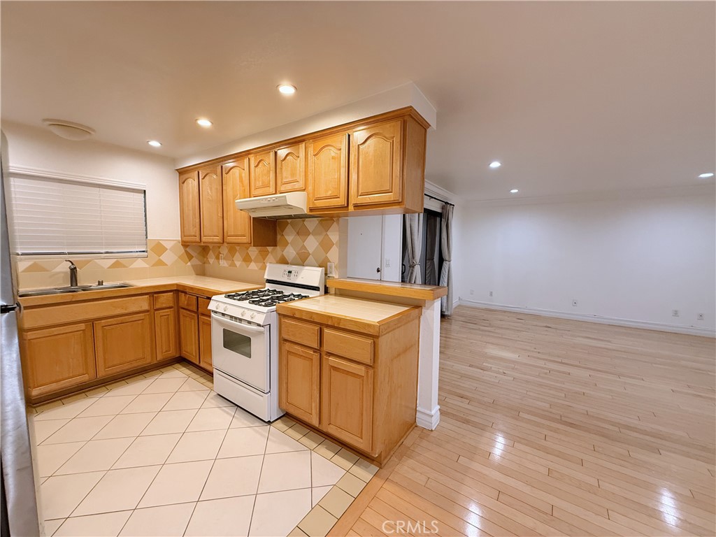 Artcraft Manor (AM) - Residential Lease