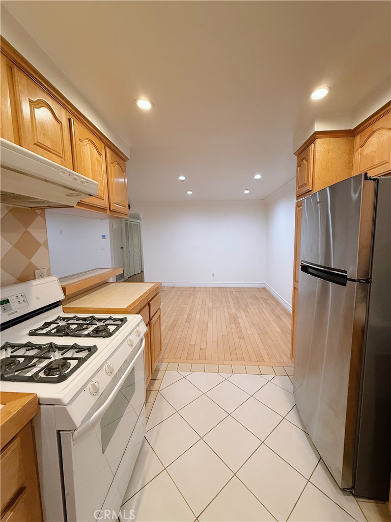 Artcraft Manor (AM) - Residential Lease