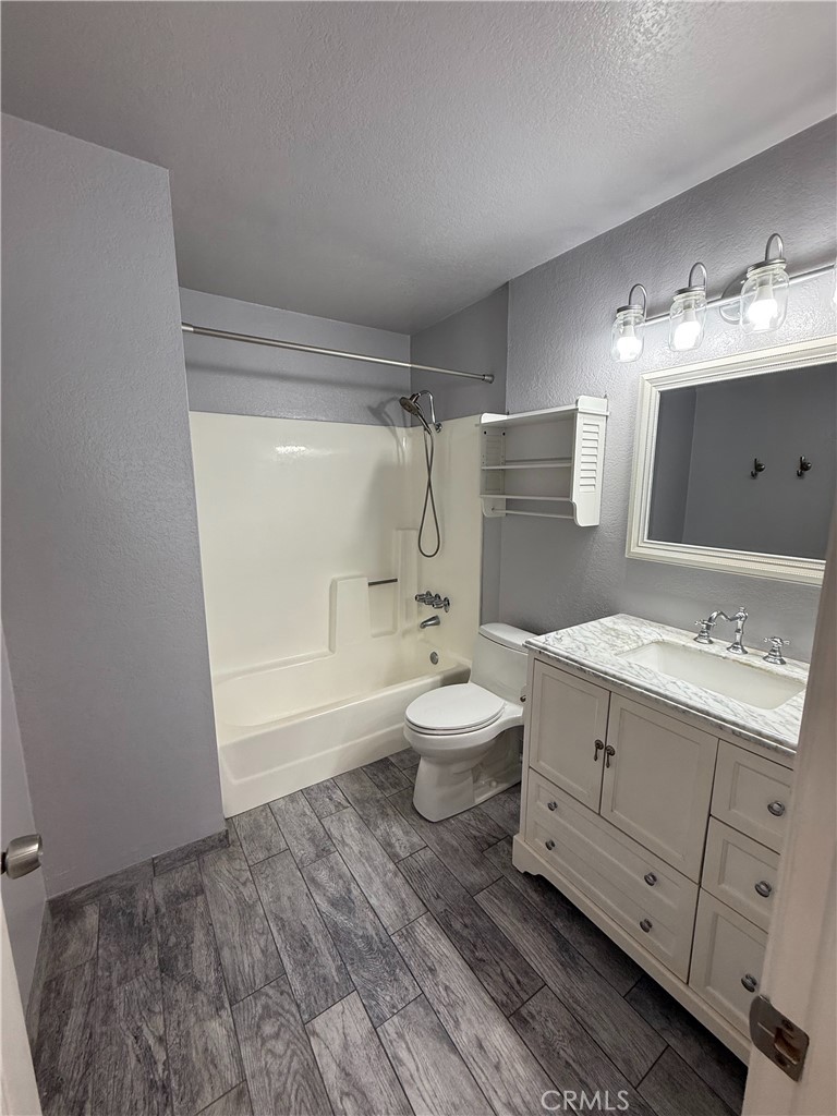 Artcraft Manor (AM) - Residential Lease