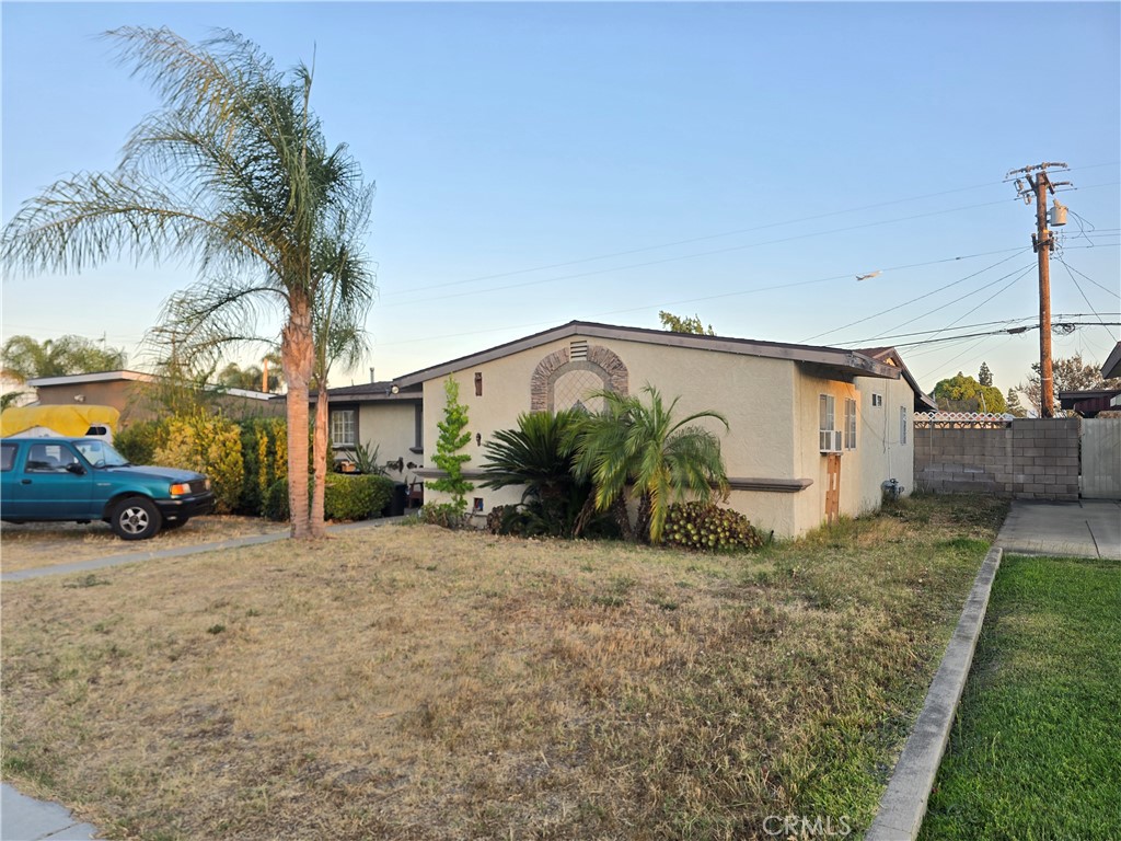 1346 E El Morado Court
