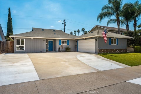 Photo of 4430 E Silverleaf AVE, Orange, CA 92869 (MLS # PW26202650)