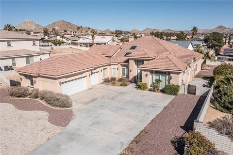 Photo of 16233 Ridge View Drive, Apple Valley, CA 92307 (MLS # HD26047181)
