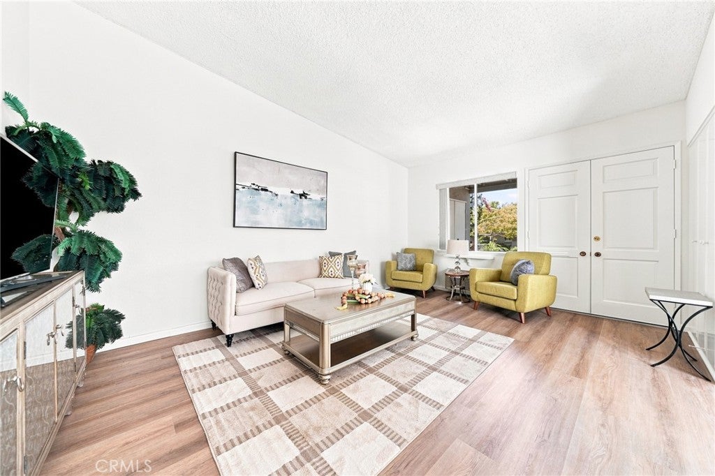 369 Avenida Castilla G
