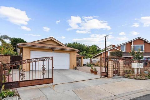 Photo of 2208 Spring Oak Way, San Diego, CA 92139 (MLS # 260008718SD)
