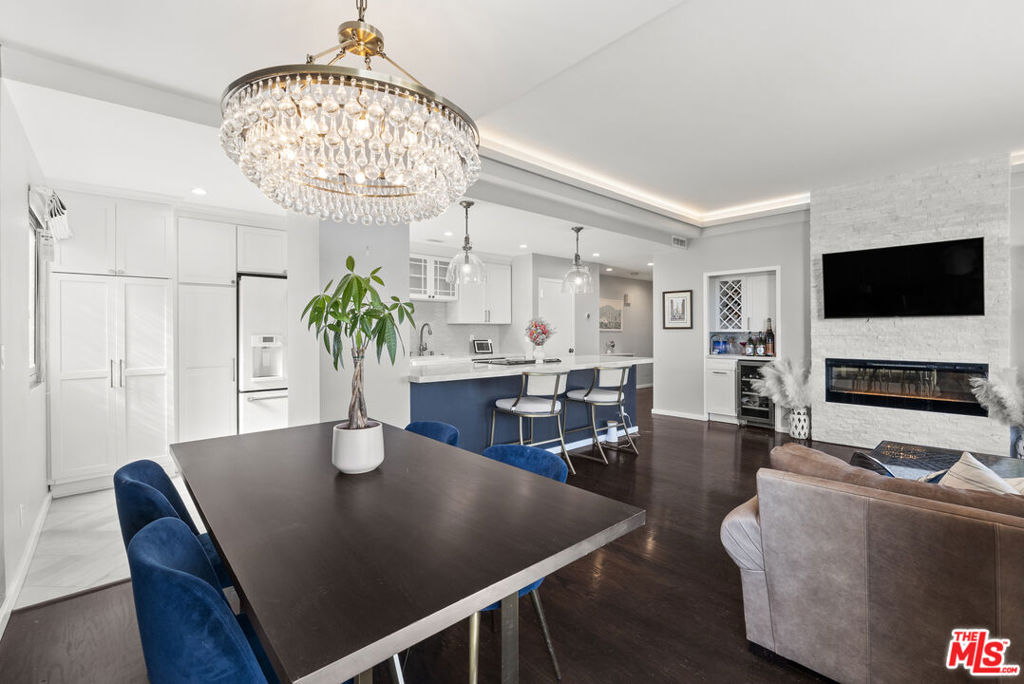 7250 Franklin Avenue 616