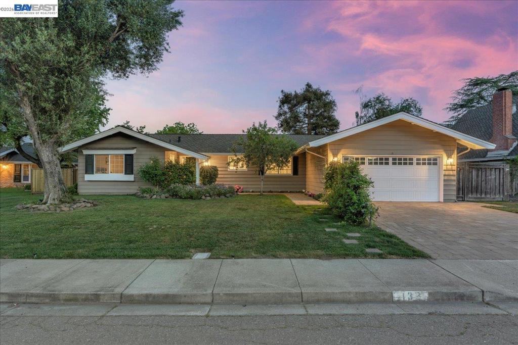 132 Metairie Pl