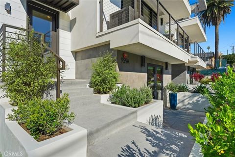 Photo of 959 5th Street St #A, Hermosa Beach, CA 90254 (MLS # SB26004594)