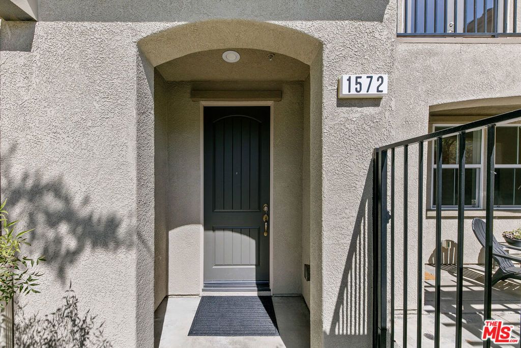 Photo of 1572 Silver Shadow Drive, Newbury Park, CA 91320 (MLS # 26662475)
