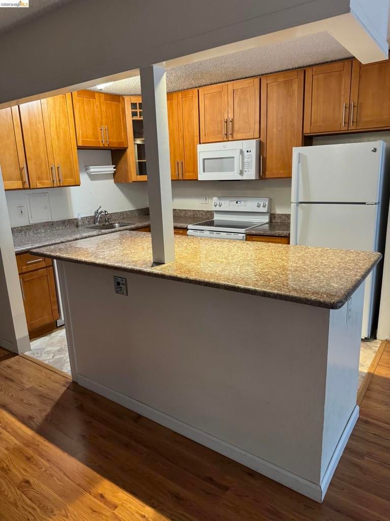555 Pierce St 536