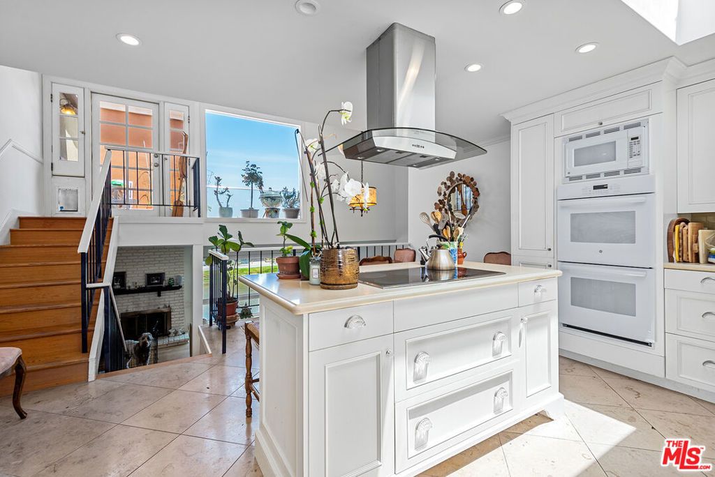 Photo of 6400 Pacific Avenue #308, Playa Del Rey, CA 90293 (MLS # 25553785)