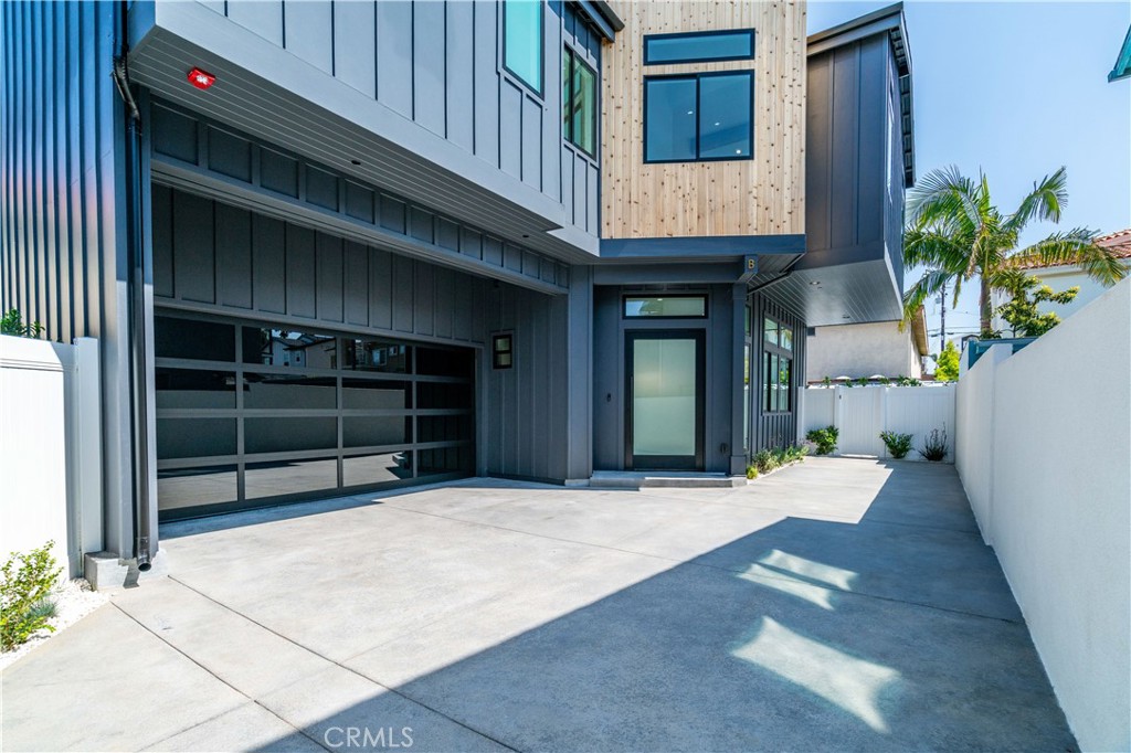 2306 Huntington Lane B