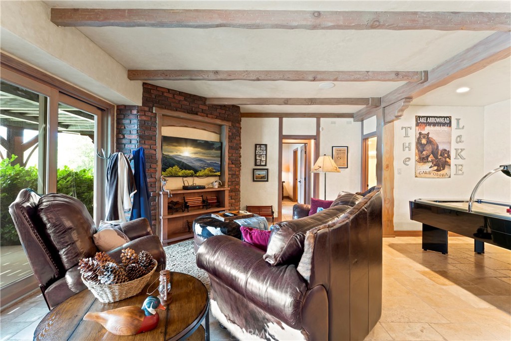 Arrowhead Woods (AWHW) - Residential