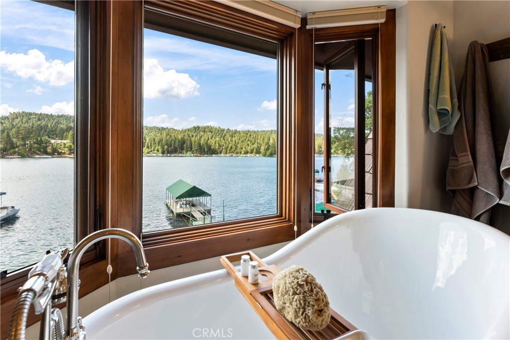 Arrowhead Woods (AWHW) - Residential