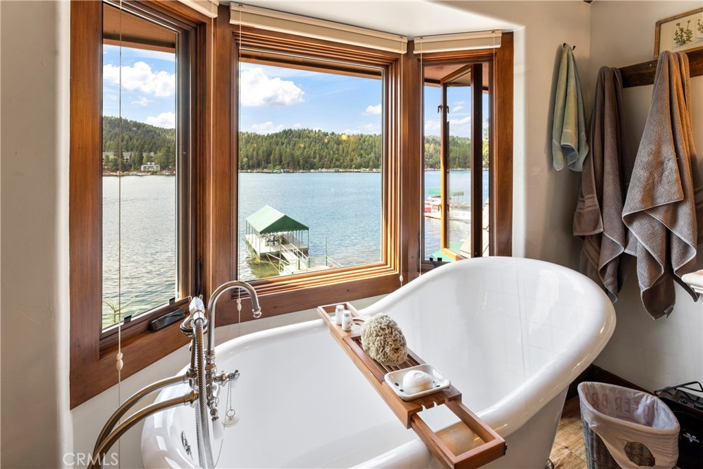 Arrowhead Woods (AWHW) - Residential