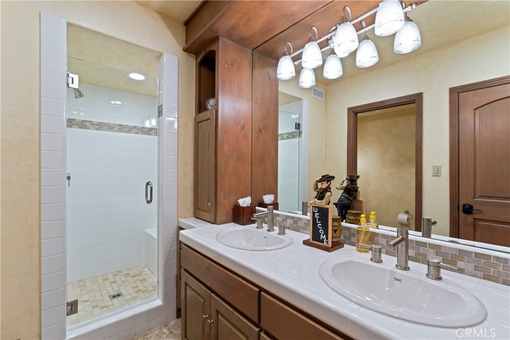 Arrowhead Woods (AWHW) - Residential