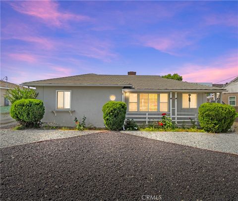 Photo of 12922 Barton Rd, Whittier, CA 90605 (MLS # PW26073059)