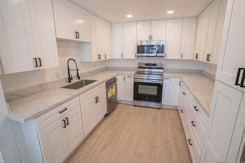 5845 FRIARS RD 1316 San Diego CA 92110