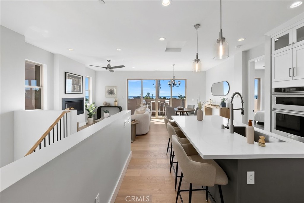 2733 Barcelona Street