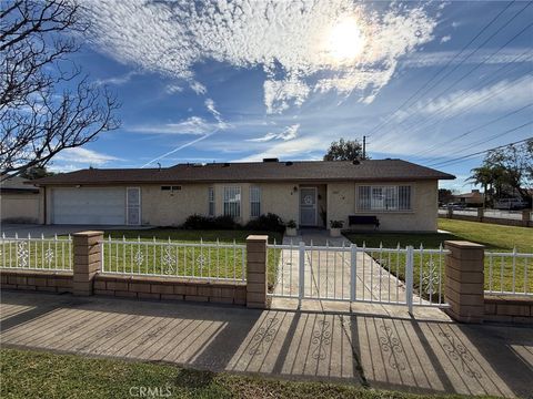 16113 Upland Fontana CA 92335