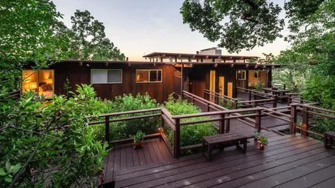 410 Conil Way, Portola Valley, CA 94028 - MLS#: ML82029824