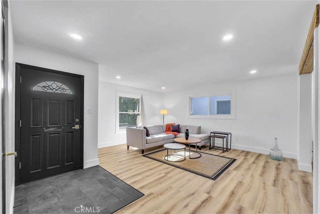 8054 Teakwood Circle