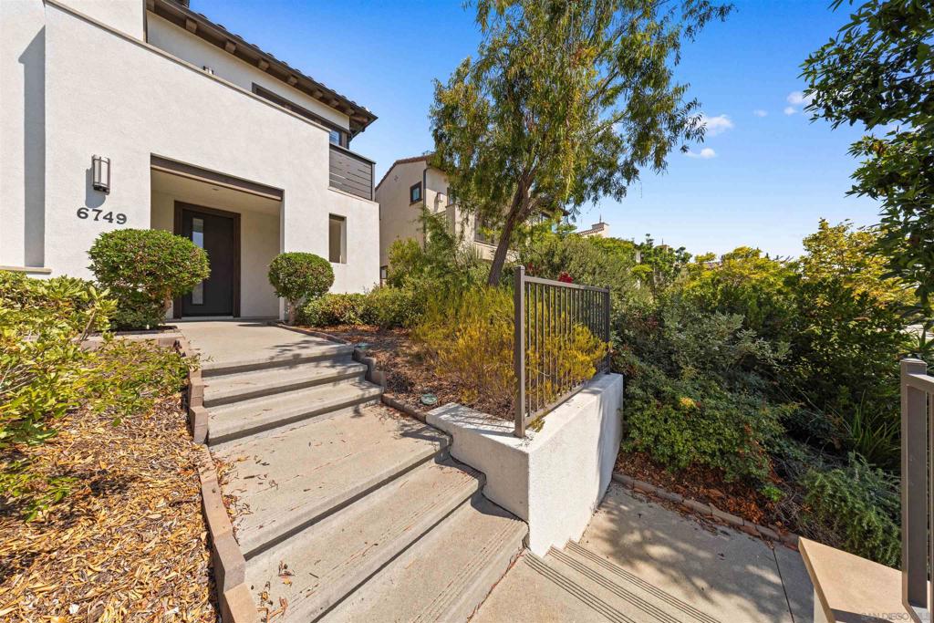 6749 Solterra Vista Pkwy