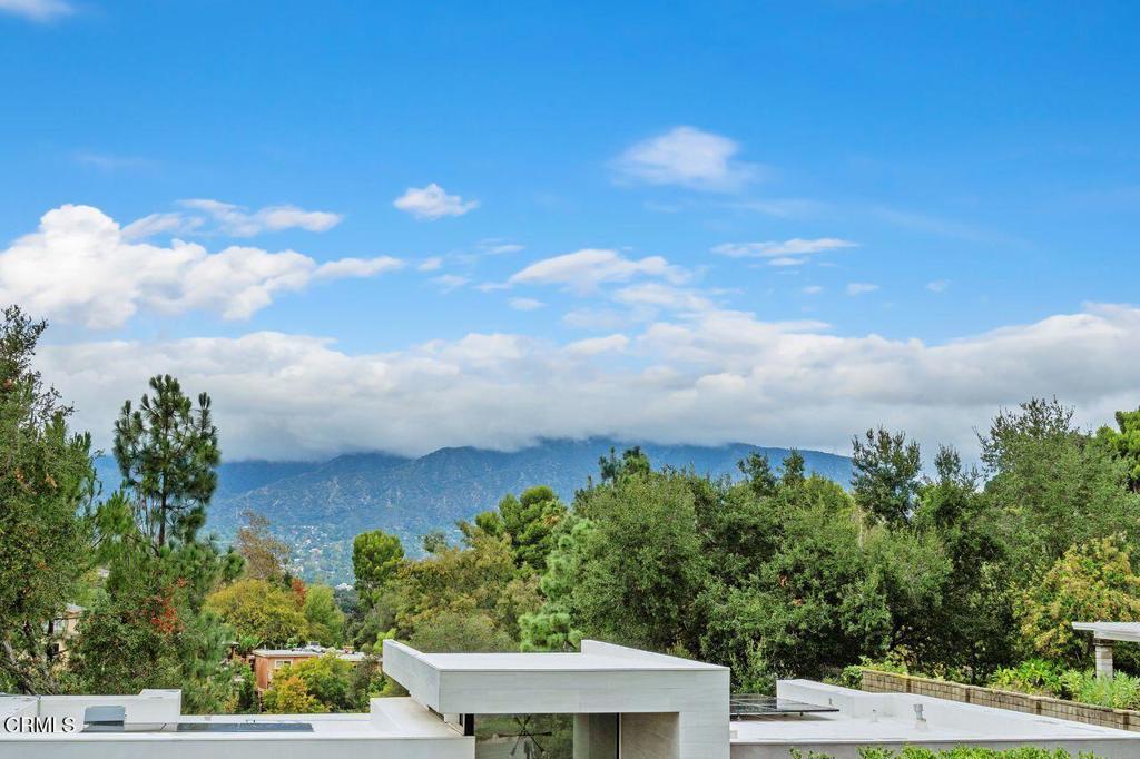 3585 Figueroa Street