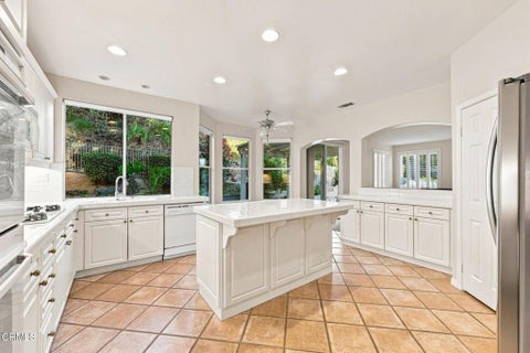 Tiny photo for 6382 Armitos Drive, Camarillo, CA 93012 (MLS # V1-38694)