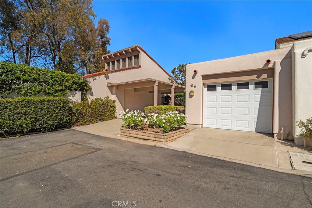 Single-Level Home in a Prime Location!
This beautifully updated single-level residence offers the perfect blend of comfort, convenience, and style—ideal for first-time buyers, those looking to downsize, or anyone seeking easy, low-maintenance living in a welcoming and vibrant community.
Step inside to discover 2 spacious bedrooms and 2 modern bathrooms, thoughtfully laid out in an open-concept floorplan. The remodeled kitchen is a chef’s dream, featuring granite countertops, abundant cabinetry, and plenty of prep space. It opens seamlessly into the living and dining areas, both enhanced by a soaring cathedral ceiling that creates a bright, airy, and expansive feel.
The primary suite is a peaceful retreat, offering ample closet space and direct access to a private backyard patio—ideal for morning coffee or evening gatherings. Enjoy serene views of the adjacent greenbelt, with a children’s playground just steps away. The en-suite bathroom includes dual sinks and a walk-in shower, adding a touch of luxury.
The second bedroom is generously sized, perfect for a home office or creative space. It opens to a tranquil front patio with a charming rock garden, and is served by a nearby guest bathroom featuring a shower/tub combo, single vanity, and elegant Italian tile flooring.
Additional highlights include:
Large sliding glass doors in both bedrooms for natural light and indoor-outdoor living
One-car enclosed garage and an additional covered carport (with potential to enclose)
Steps from a spacious park, pickleball court, and the newly renovated pool and spa
You’ll also love the proximity to Mason Regional Park, which hosts free summer concerts and outdoor movie nights, and University Park, home to an adventure playground, community center, and library.
This is a rare opportunity to own a move-in ready home in one of the area’s most sought-after neighborhoods. Schedule your tour today—this one won’t last!