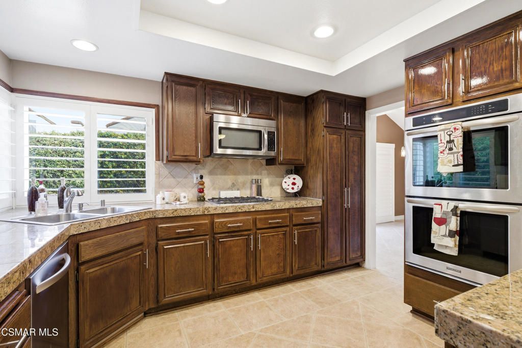 Photo of 2058 Coleman Court, Simi Valley, CA 93063 (MLS # 226000781)