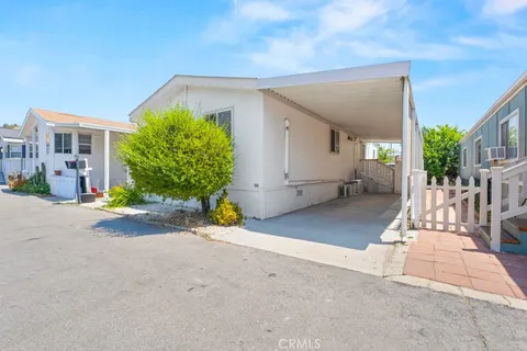 MLS: SR26105683