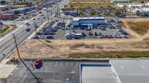 Photo of 28 Palmdale Road, Victorville, CA 92392 (MLS # CV26037849)