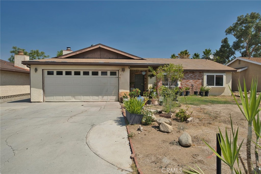 Welcome to 41902 Jennifer Ave, a well-maintained 3-bedroom, 2-bathroom contemporary ranch home built in 1981. This inviting single-story residence offers a comfortable floor plan with bright living spaces and timeless appeal. The kitchen flows seamlessly into the dining area, perfect for everyday meals or entertaining guests. The living room features plenty of natural light, creating a warm and welcoming atmosphere. All three bedrooms are generously sized, including a primary suite with its own private bathroom. Outside, you’ll find a large front yard that enhances curb appeal and a spacious backyard ready for gardening, play, or future customization. Whether you envision summer barbecues, a relaxing patio retreat, or room for a pool, there’s space to make it your own. Located in a quiet neighborhood of Hemet, this home offers easy access to local schools, shopping, dining, and outdoor recreation.
Highlights: 3 Bedrooms / 2 Bathrooms, 1981 Contemporary Ranch Style, well-maintained with classic features, large front and backyard for endless possibilities and convenient Hemet location.
Don’t miss the chance to own this charming property with room to grow and personalize. Schedule your private showing today!