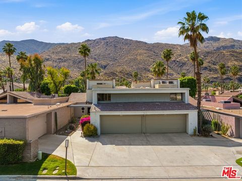 Photo of 2075 S Ramitas Way, Palm Springs, CA 92264 (MLS # 26668183)