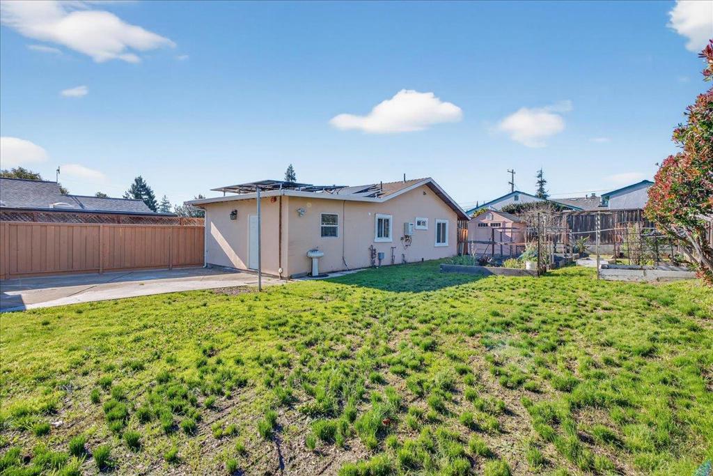 19373 San Miguel Avenue