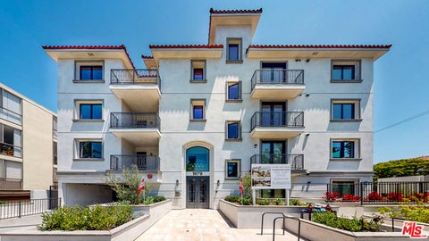 Photo of 1070 S Bedford Street #301, Los Angeles, CA 90035 (MLS # 26999451)