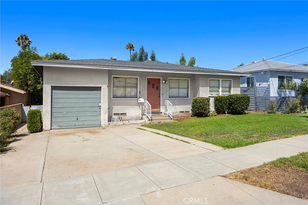 309 N Eucla Avenue