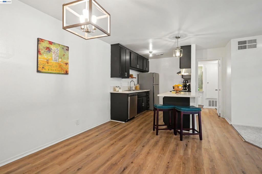 259 N Capitol Ave 268