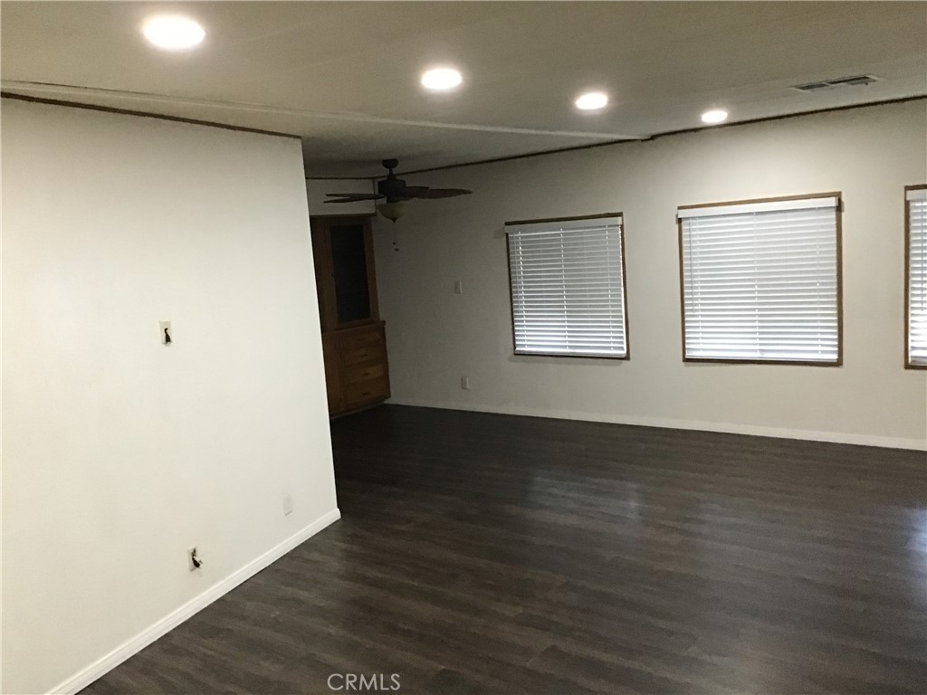 Serena (SERN) - Manufactured In Park