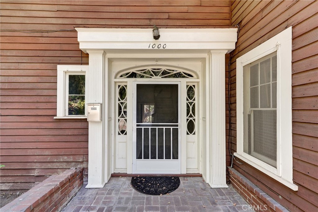 1012 Glencoe Heights Drive