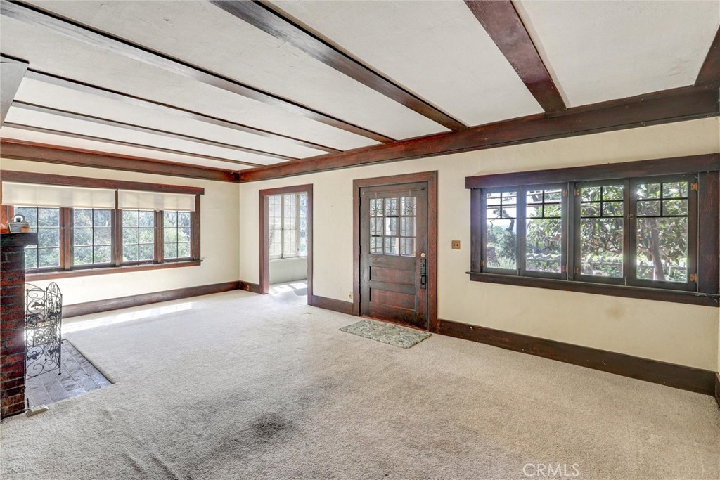 1012 Glencoe Heights Drive