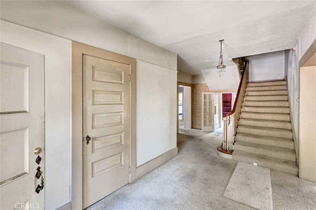 1012 Glencoe Heights Drive