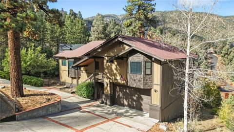 Photo of 2316 Cedarwood Drive, Pine Mountain Club, CA 93222 (MLS # SR26082146)