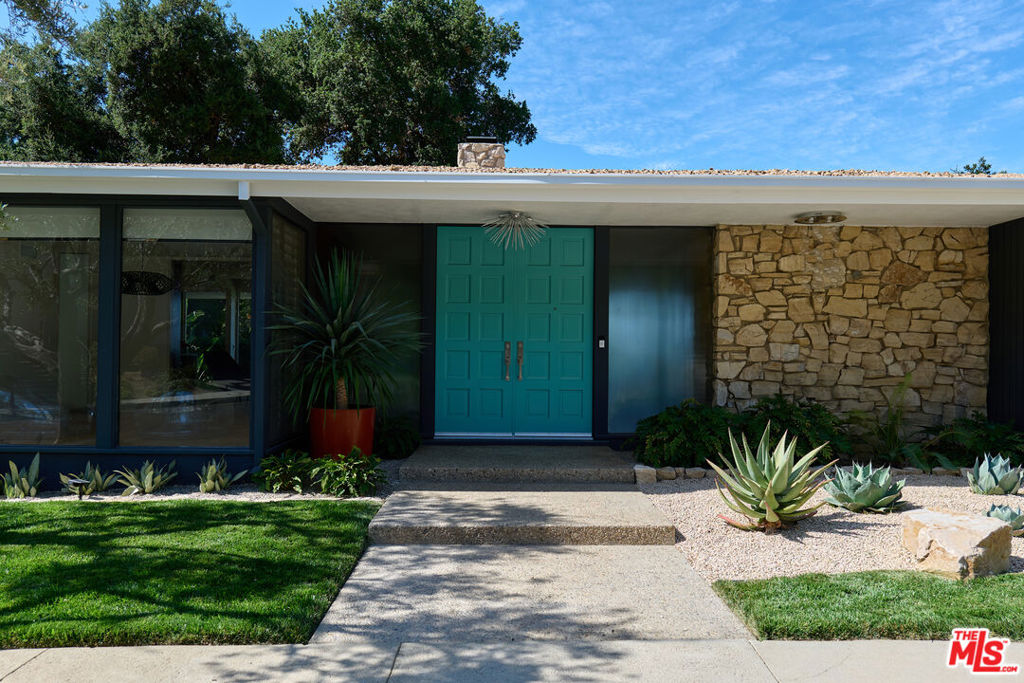 16045 Royal Mount Drive