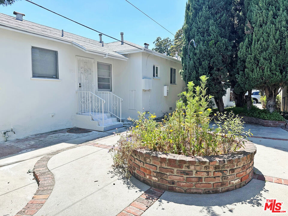 3848 Sawtelle Boulevard